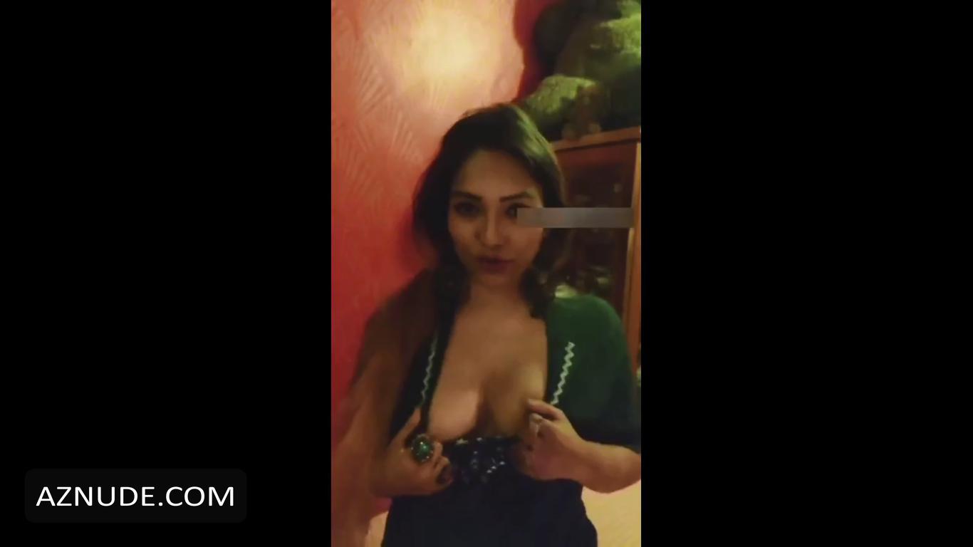 ava yu recommends zoya rathore porn pic