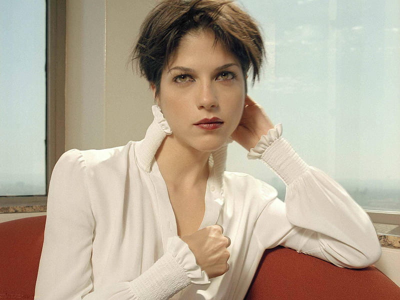 dennis mennis recommends selma blair sexy pic