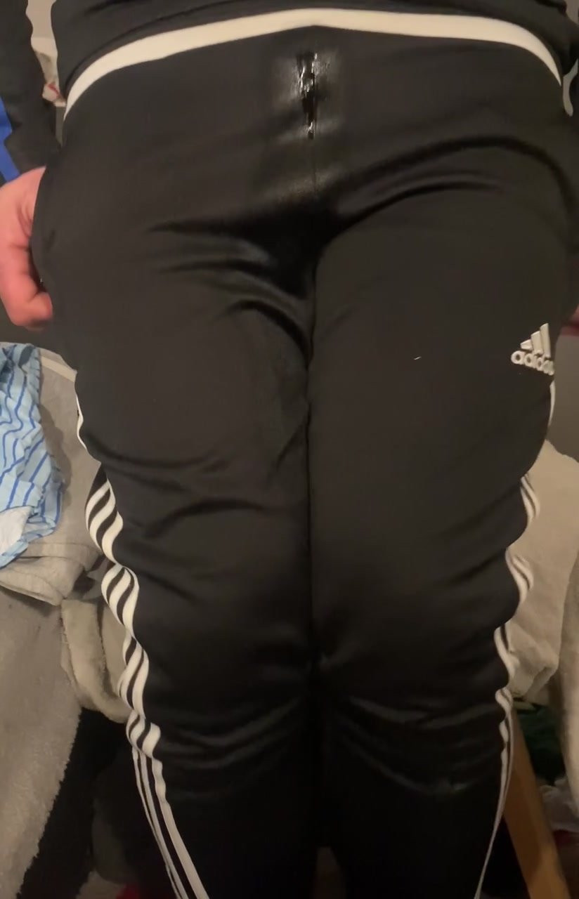 bob mortell recommends adidas pants porn pic