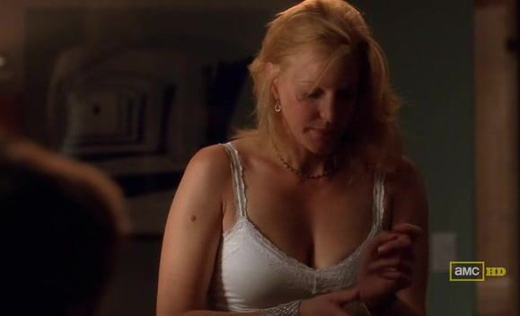 avanti hunter recommends Anna Gunn Titties