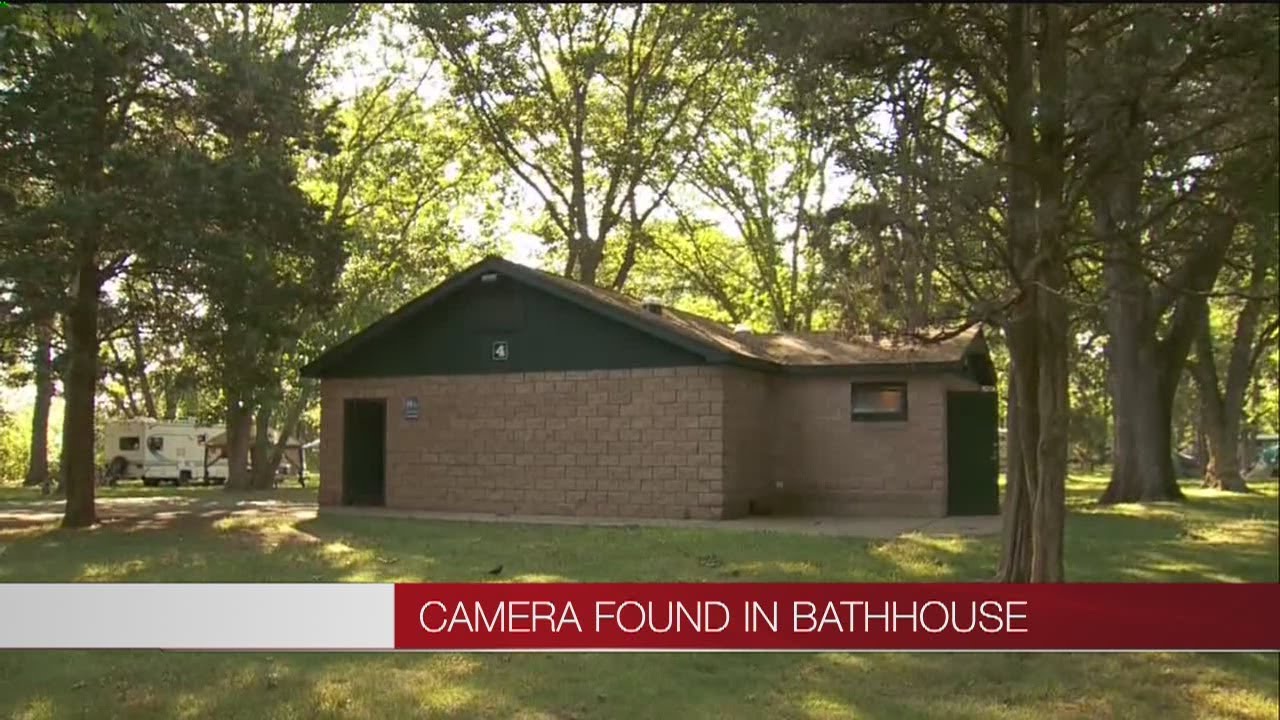 amanda voros recommends bathhouse hidden camera pic