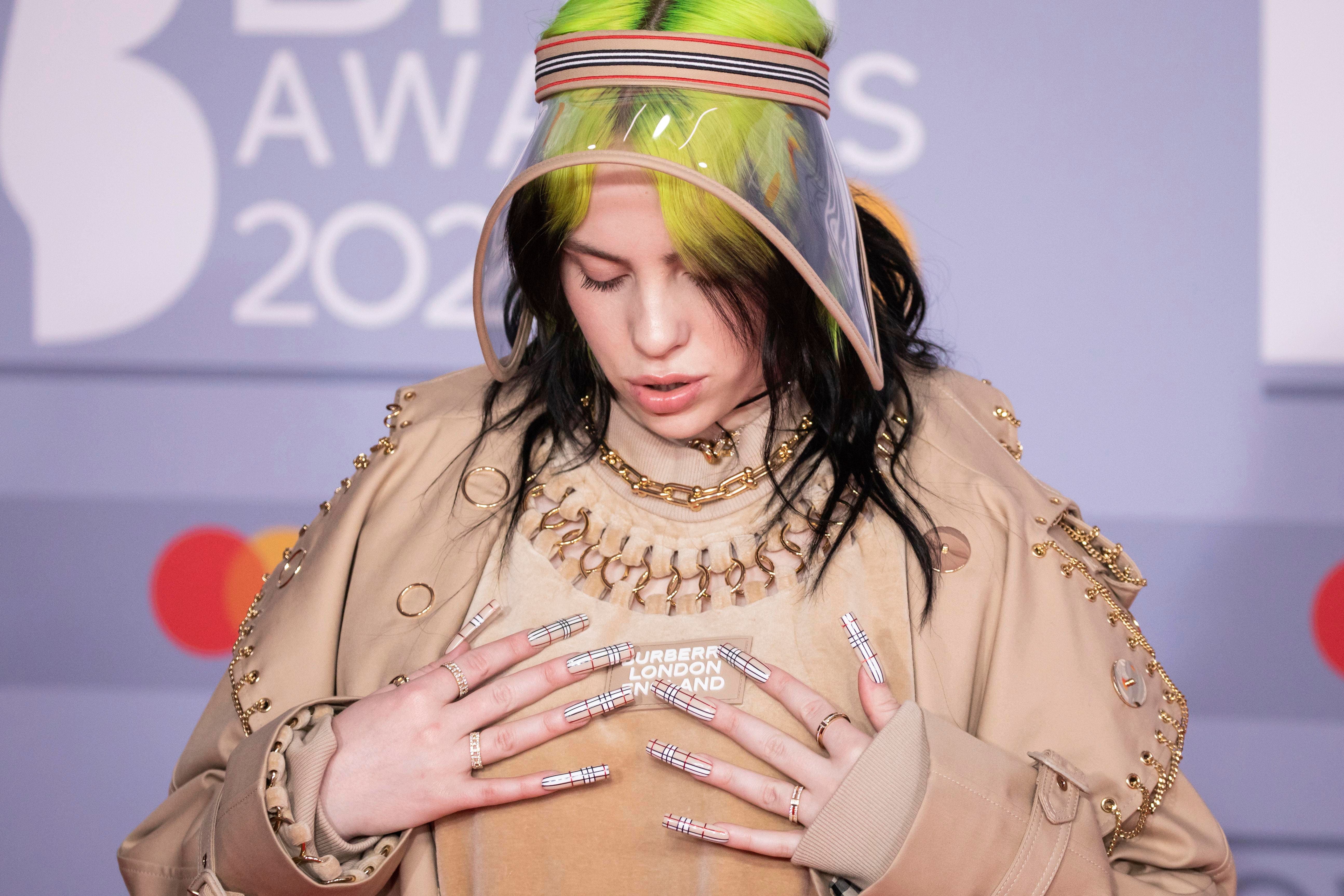 aaron edelson recommends billie eilish boobs porn pic