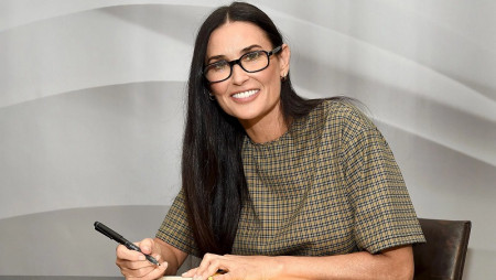 bob lesh recommends naked pictures demi moore pic