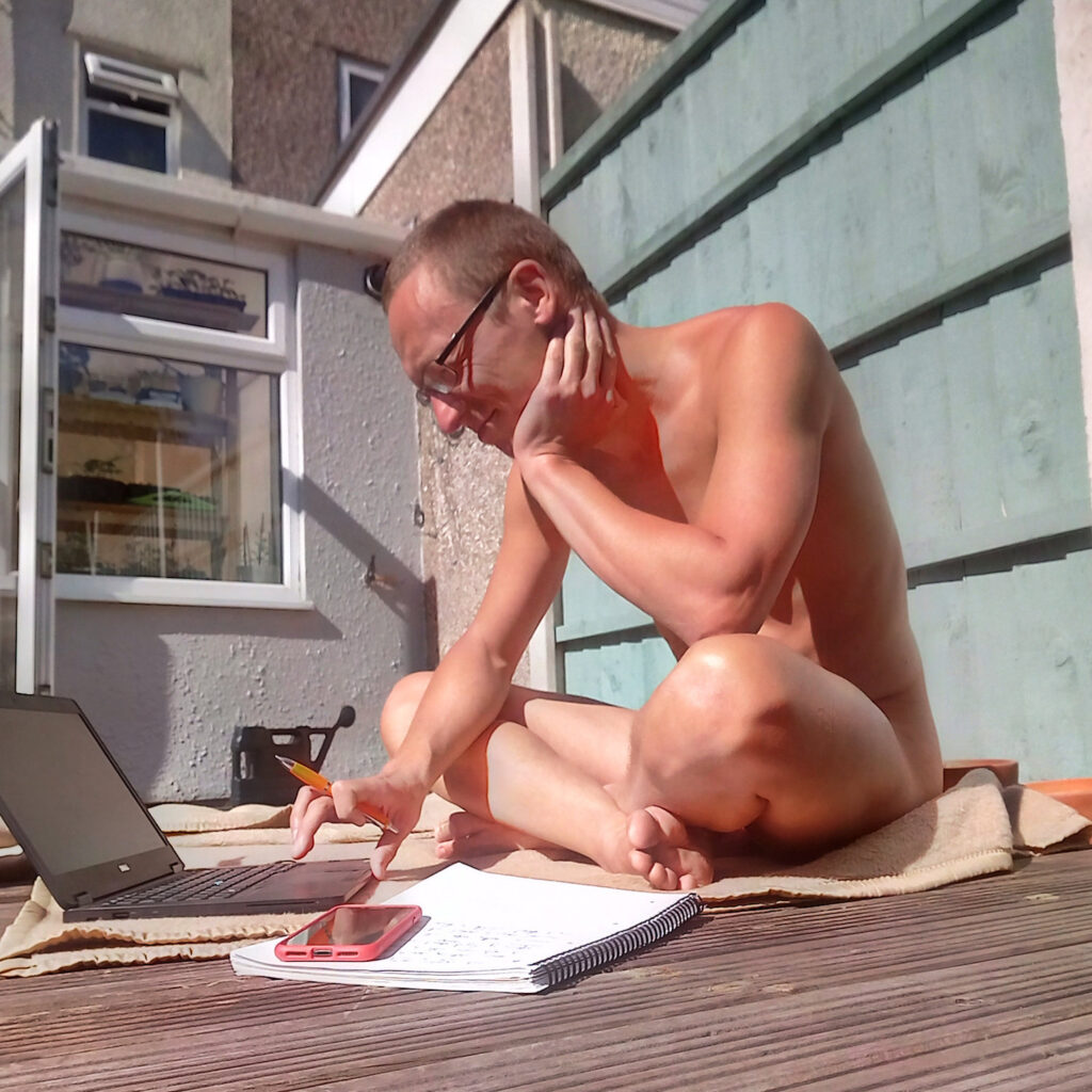 bellezza boutiq recommends working outside naked pic