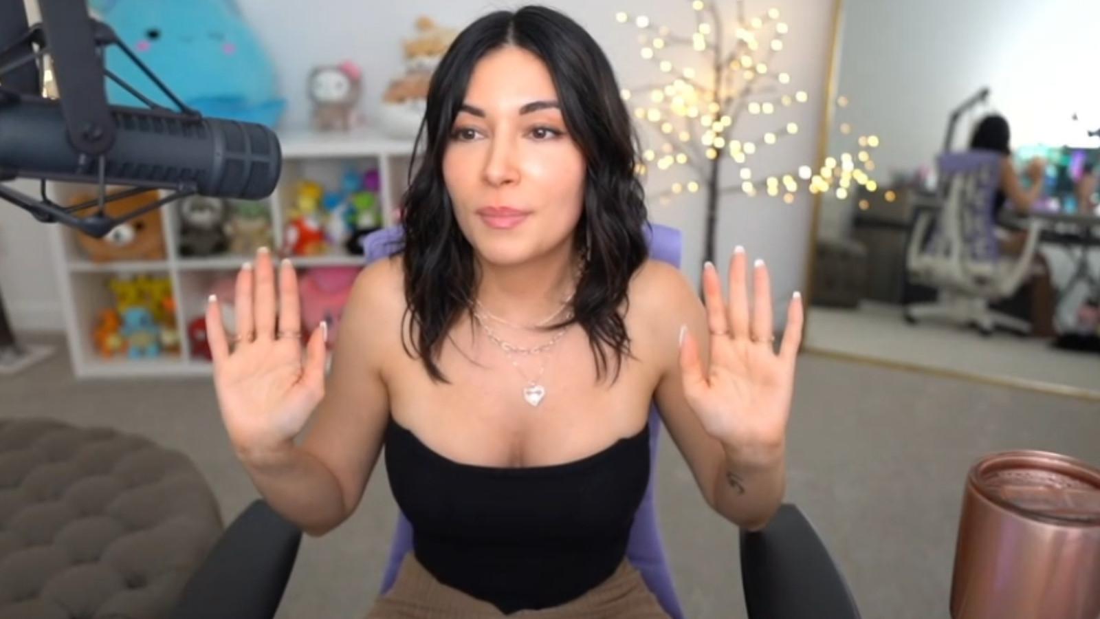 alinity masterbating