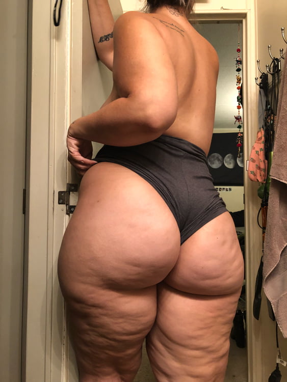 thick lightskin anal