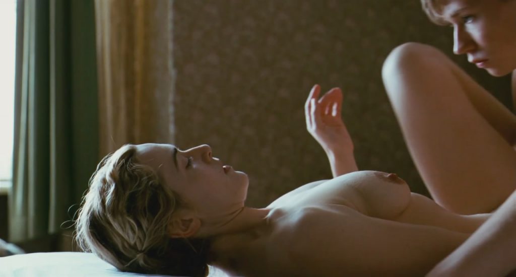 Kate Winslet Boobs Naked mannequin challenge