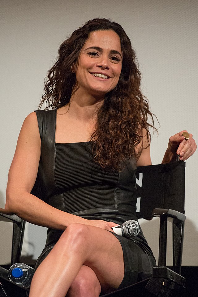 debra crawford share alice braga sexy photos