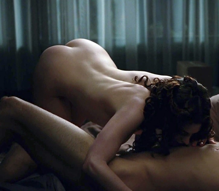 Anne Hathaway Naked Images booty movie