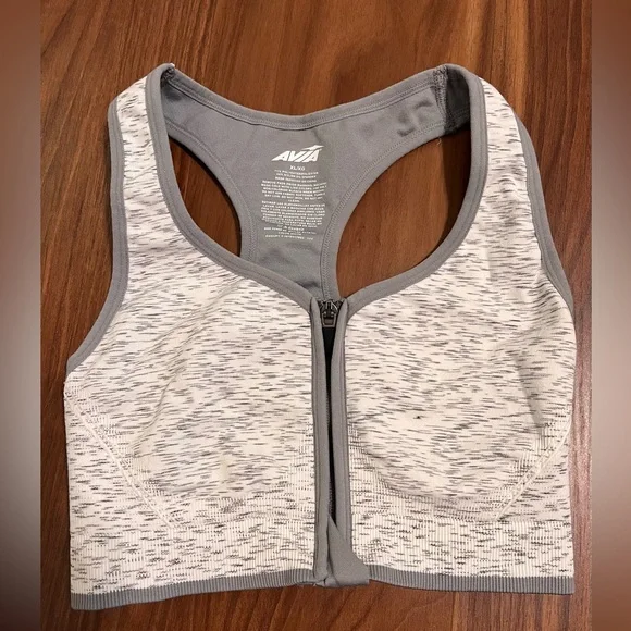 ben joiner recommends Avia Sports Bra