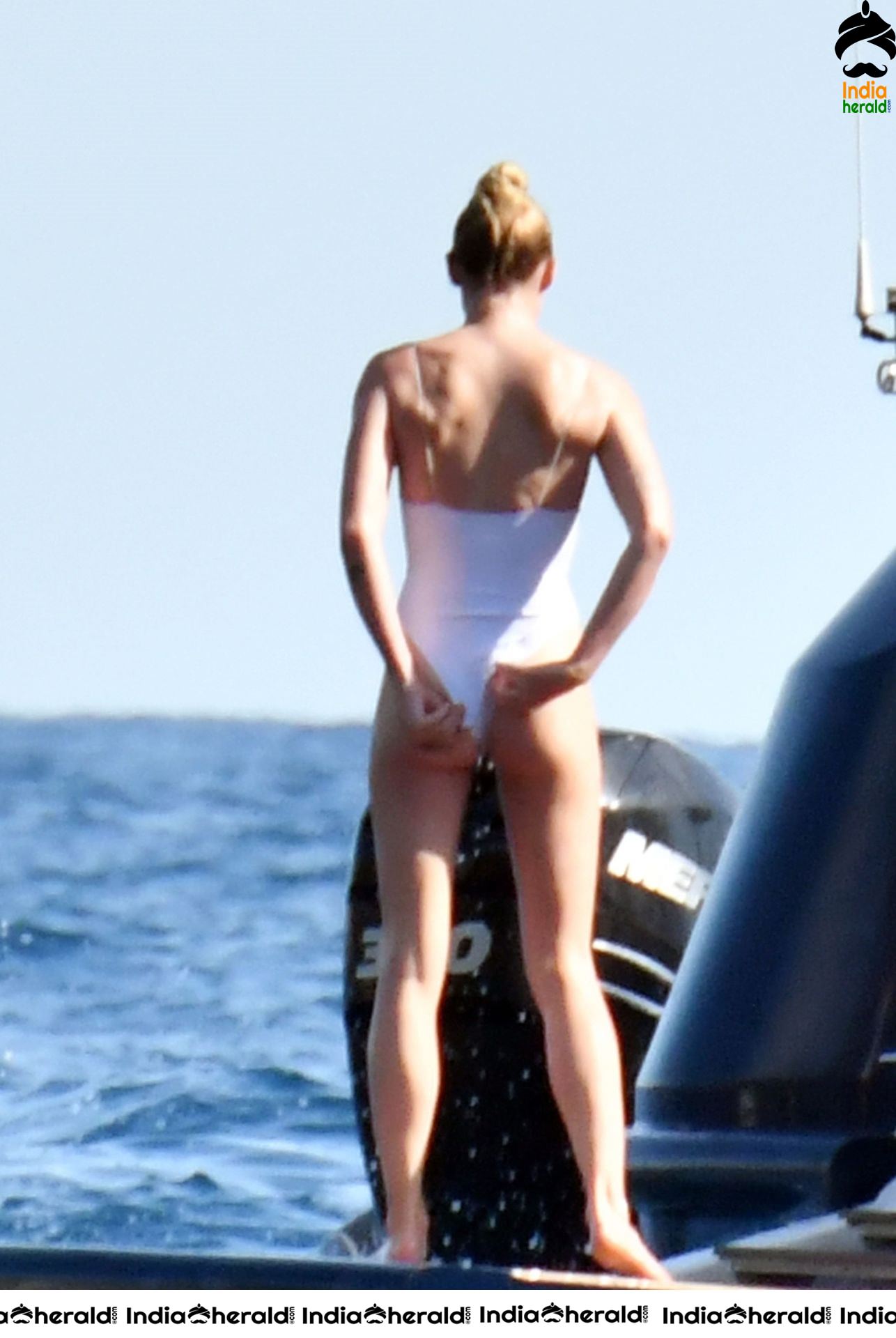 Sophie Turner Butt tillmans corner