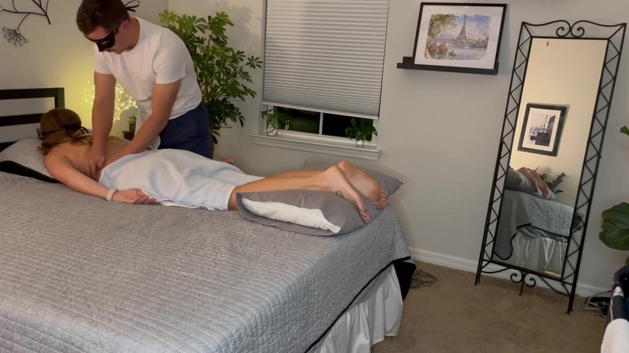 alyssa li recommends client seduces masseuse pic