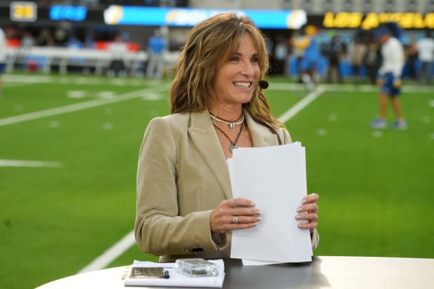 bowen hsiao recommends hot suzy kolber pic