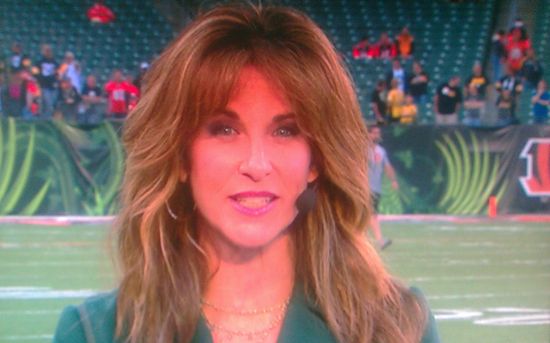 derek dehaan recommends Hot Suzy Kolber