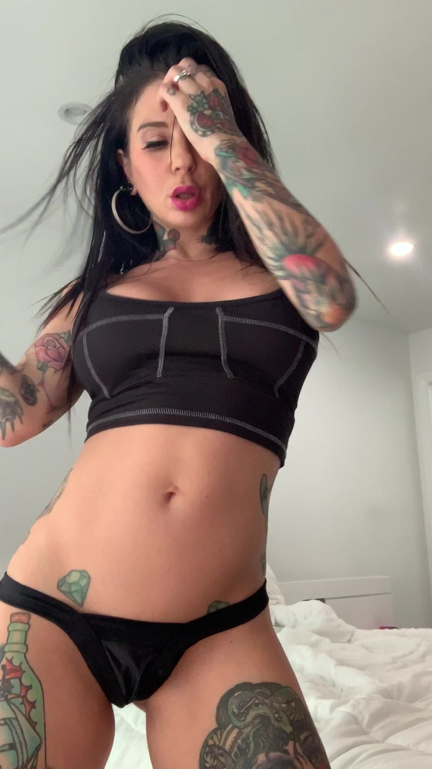 anthony quiamco recommends joanna angel solo pic