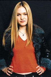 deric chow add julia stiles nip slip photo