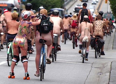 annette macpherson recommends naked race pic