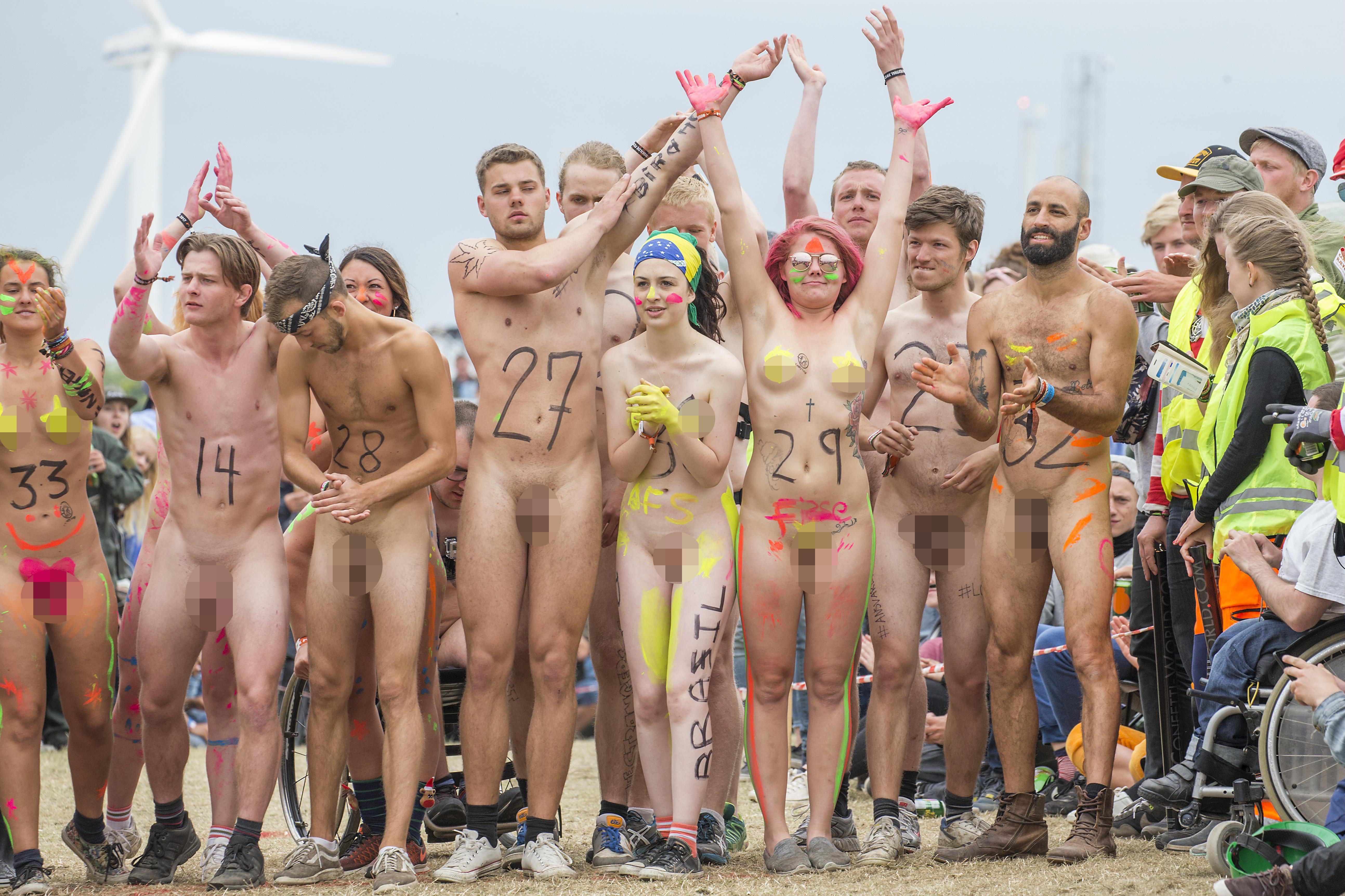 Best of Naked race