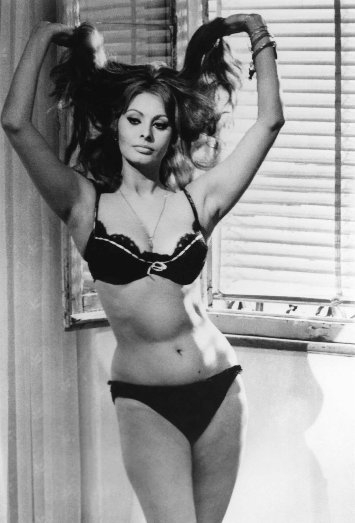 brian kulak recommends sophia loren tits pic