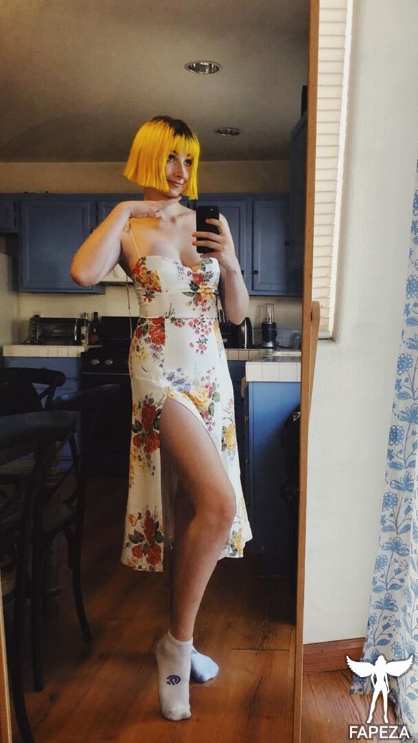 Best of Tessa violet nude