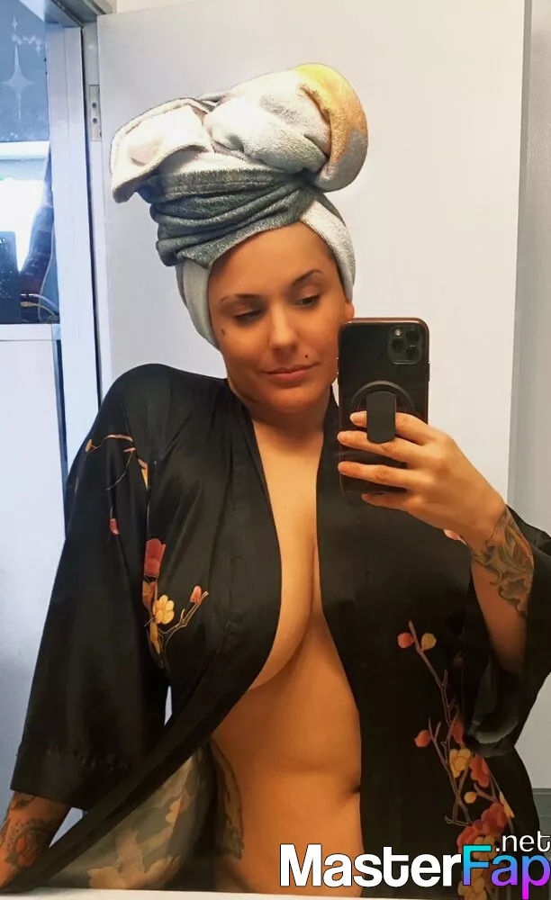 carolina aparicio recommends zombiunicorn nude pic